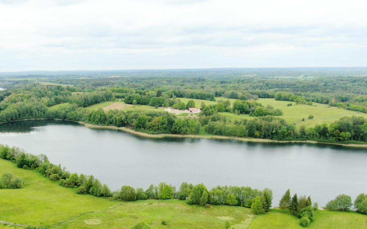 Nad Kamieniem - Domki Caloroczne Dolgie Exteriör bild